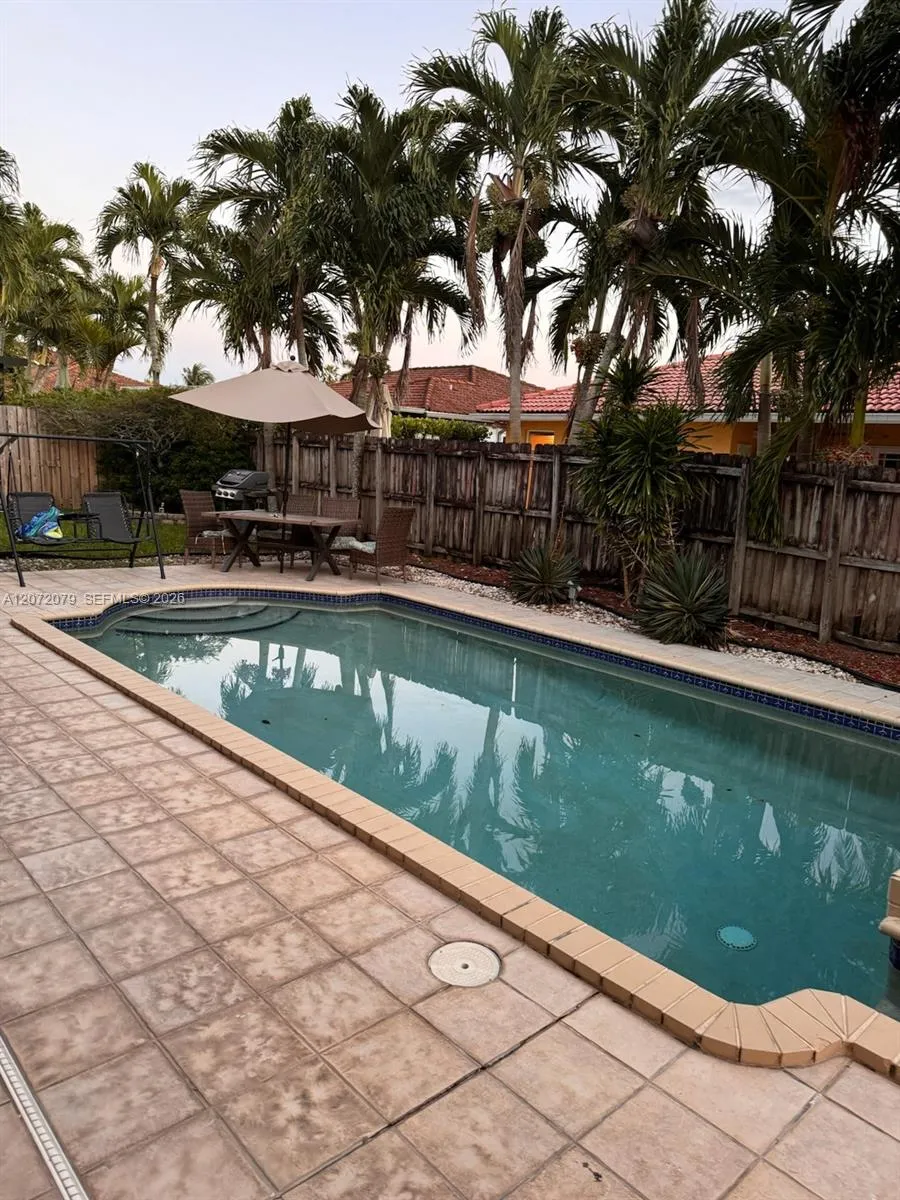 15234 SW 140th St Miami, FL 33196