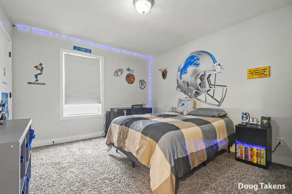 9413 Sunset Ridge Drive NE Algoma Township, MI 49341