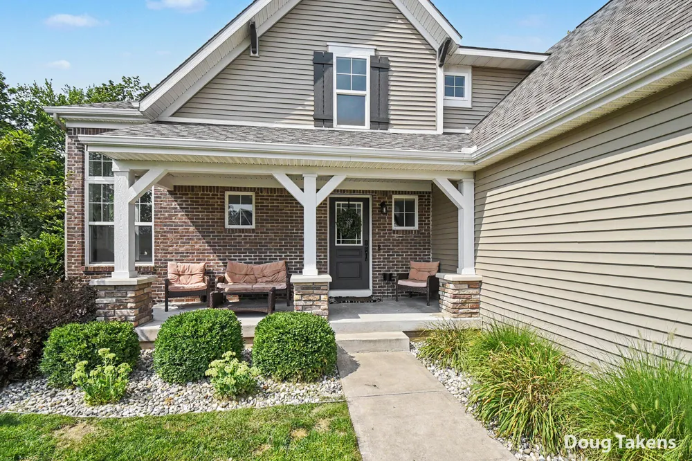 9413 Sunset Ridge Drive NE Algoma Township, MI 49341