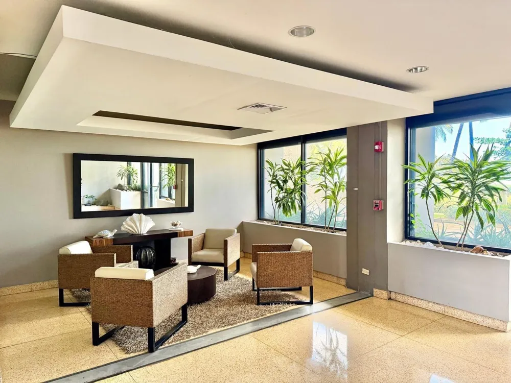 Villas del Mar PH AVE ISLA VERDE #H Carolina, PR 00979