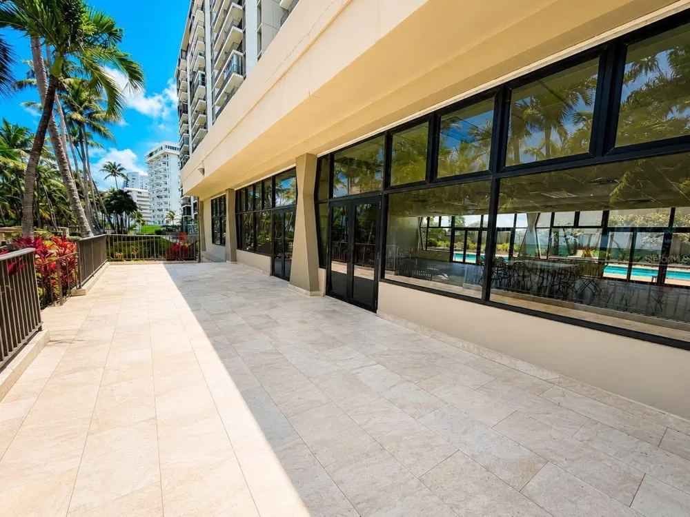 Villas del Mar PH AVE ISLA VERDE #H Carolina, PR 00979