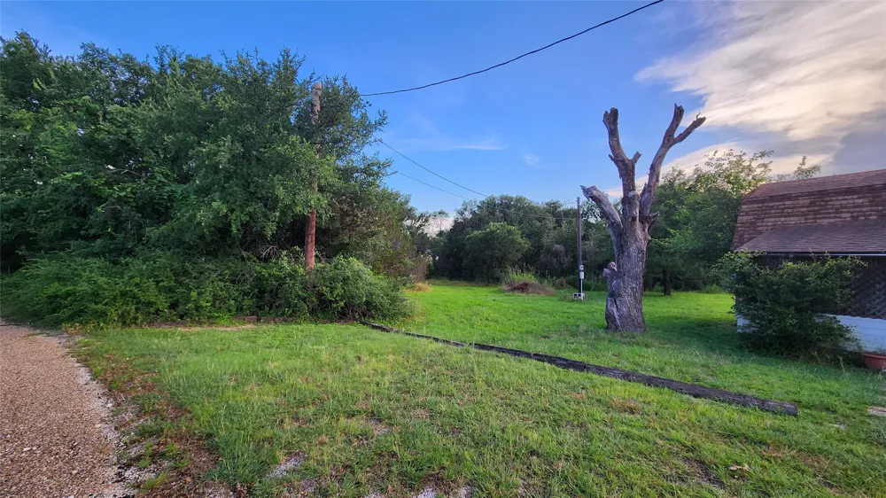3012 Moon Court Granbury, TX 76049
