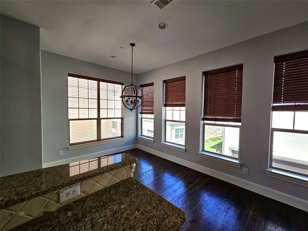 627 Senda #58 Irving, TX 75039