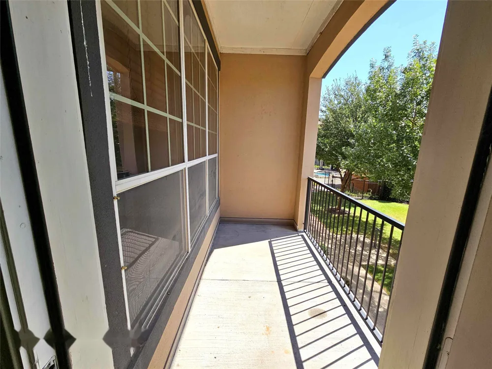 627 Senda #58 Irving, TX 75039