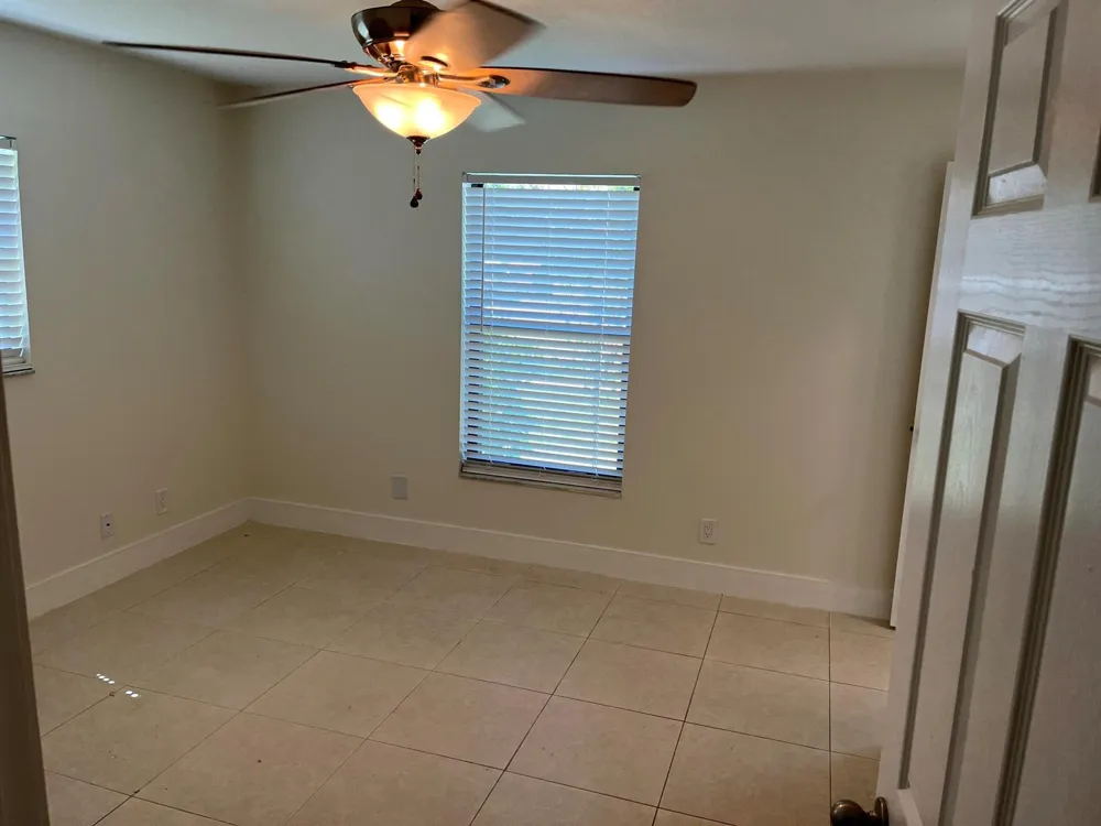 9321 NW 43RD Manor S Sunrise, FL 33351