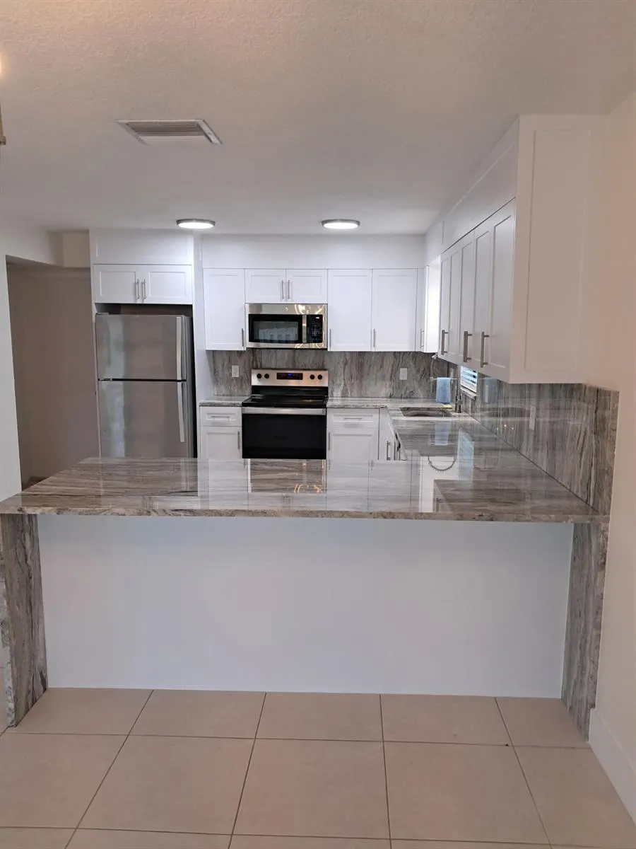 9321 NW 43RD Manor S Sunrise, FL 33351
