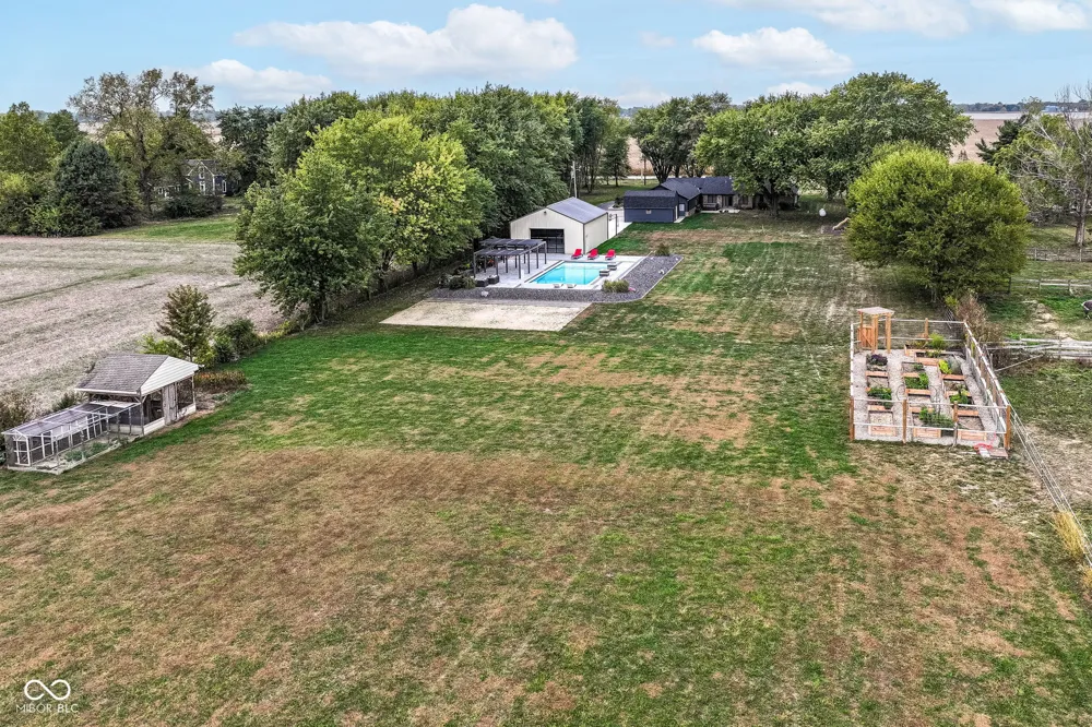 8585 County Road 925 E Brownsburg, IN 46112