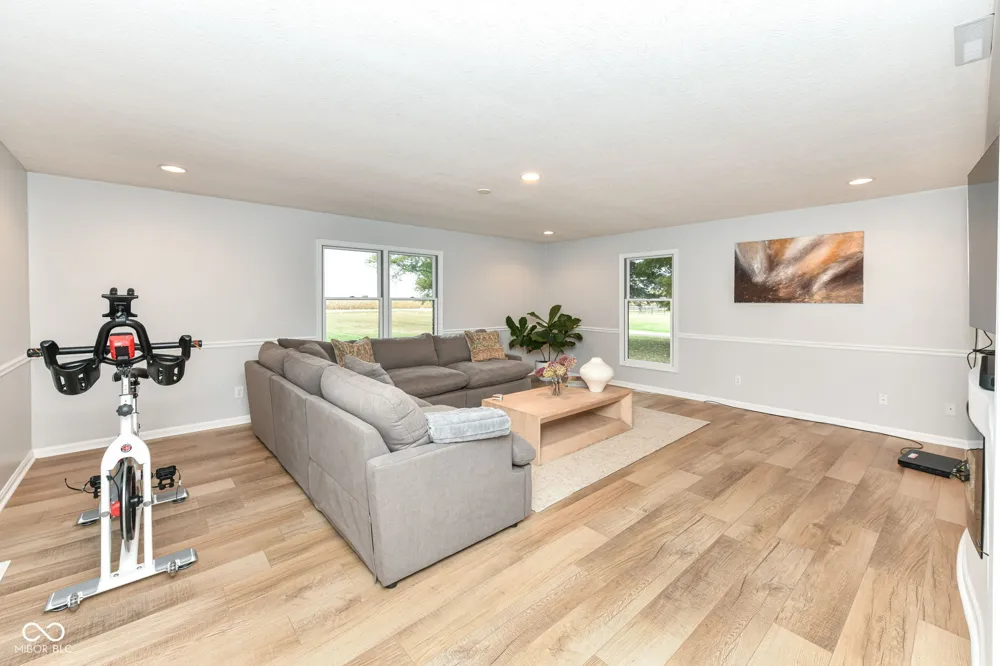 8585 County Road 925 E Brownsburg, IN 46112