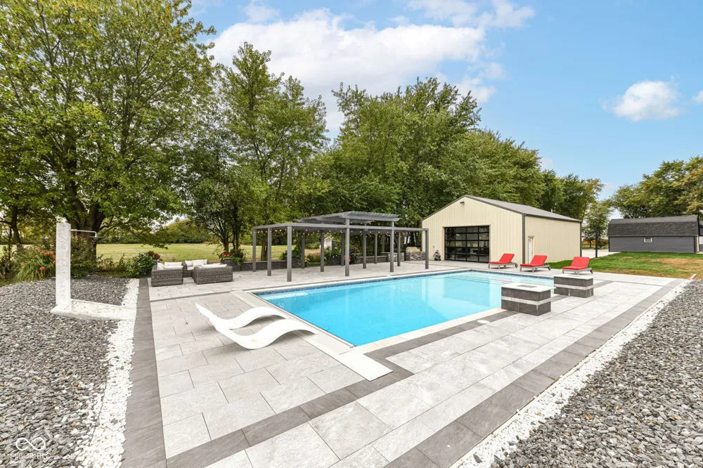 8585 County Road 925 E Brownsburg, IN 46112
