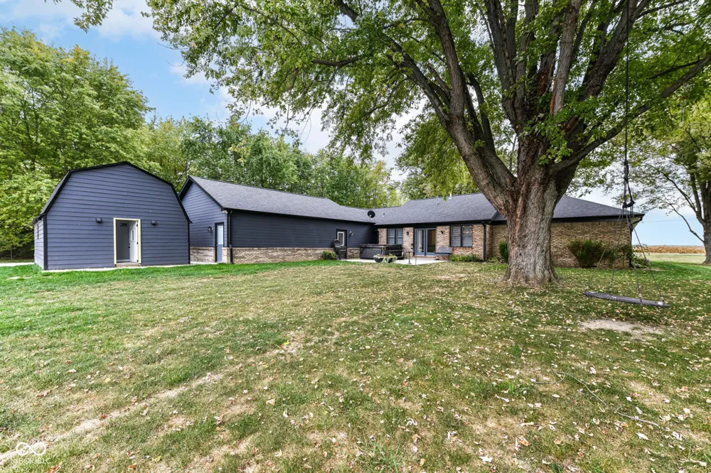 8585 County Road 925 E Brownsburg, IN 46112