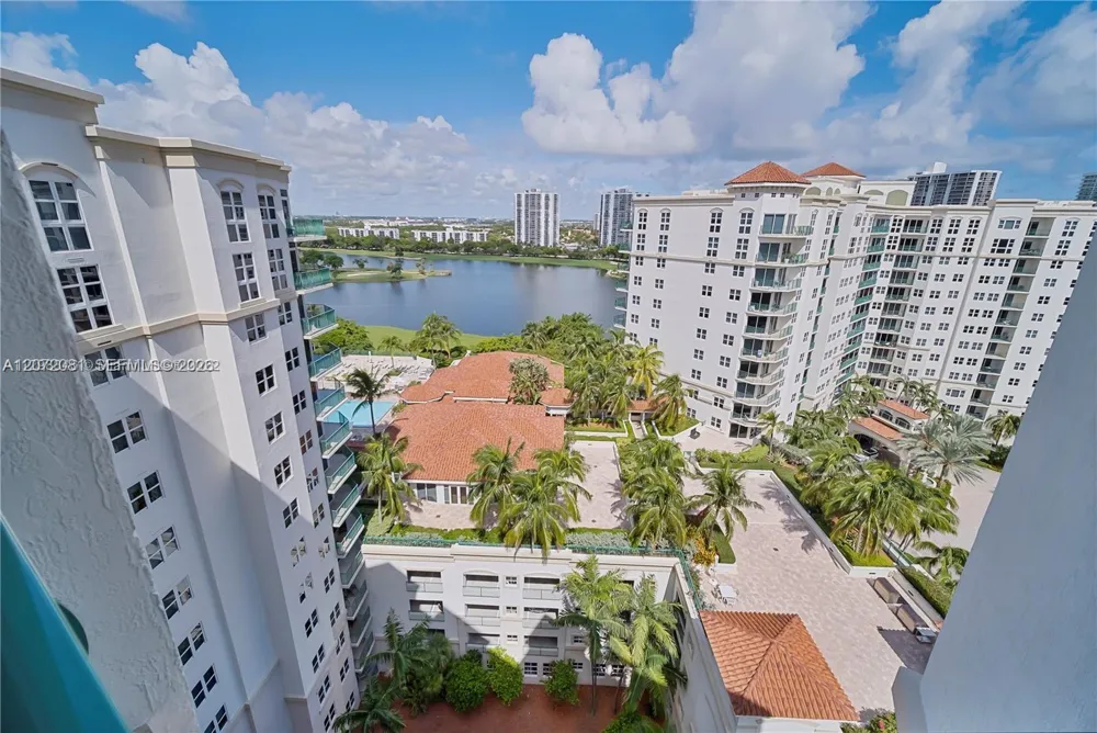 19900 E Country Club Dr #TS18 Aventura, FL 33180