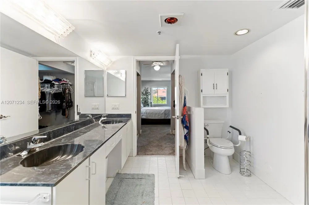 5876 Regal Glen Dr #101 Boynton Beach, FL 33437