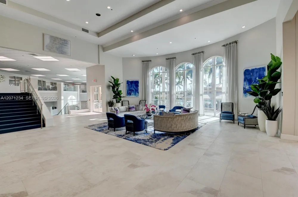 5876 Regal Glen Dr #101 Boynton Beach, FL 33437