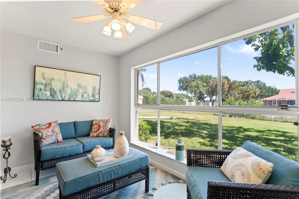 5876 Regal Glen Dr #101 Boynton Beach, FL 33437