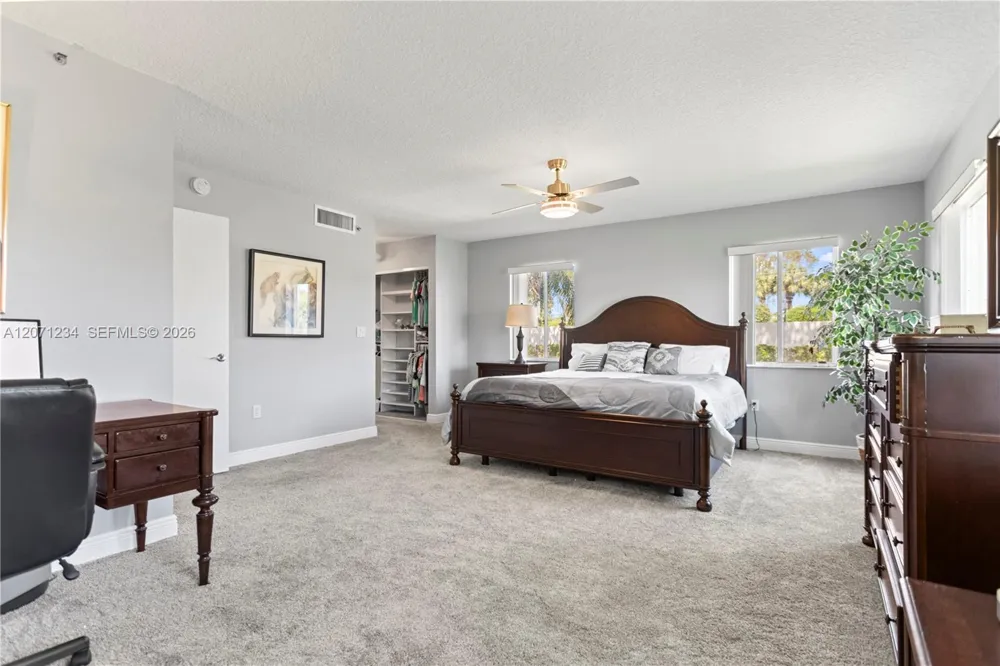 5876 Regal Glen Dr #101 Boynton Beach, FL 33437