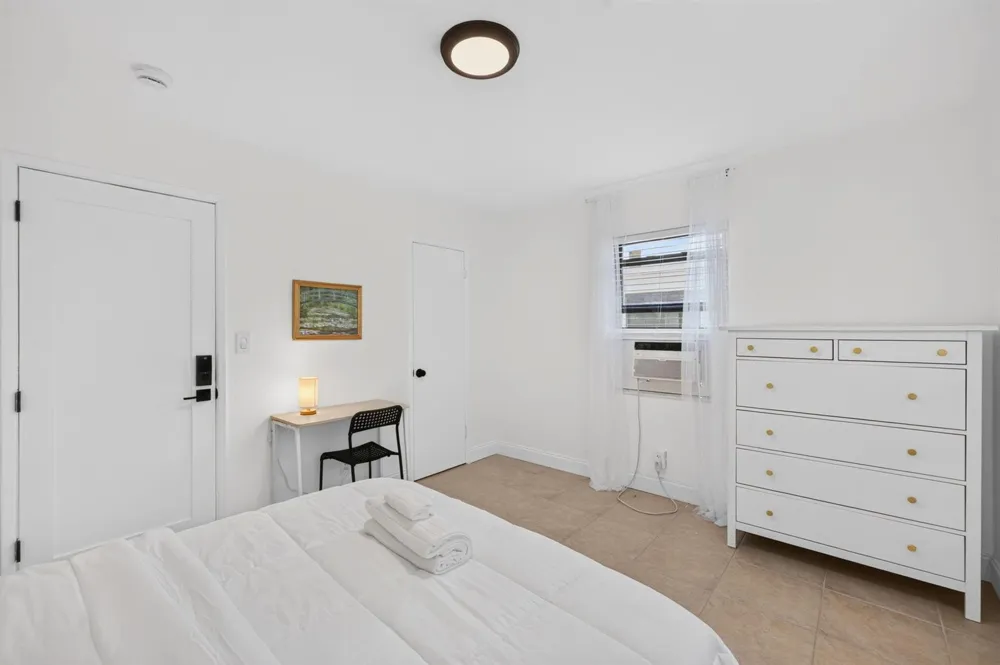 2101 SE 4TH AVENUE Fort Lauderdale, FL 33316