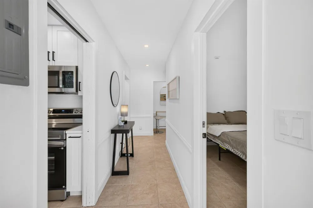 2101 SE 4TH AVENUE Fort Lauderdale, FL 33316