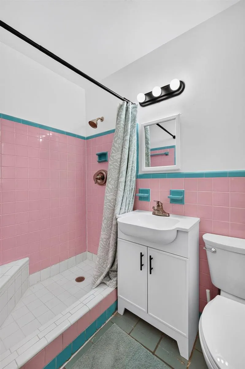 2101 SE 4TH AVENUE Fort Lauderdale, FL 33316