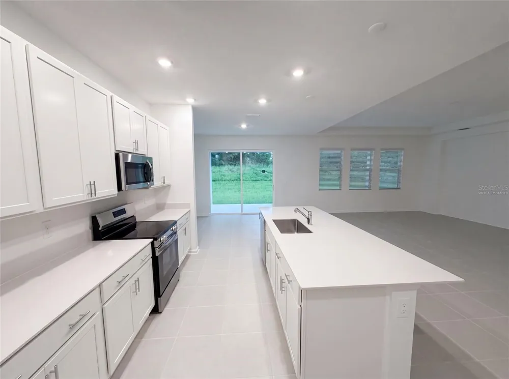 669 TUNDRA LOOP Groveland, FL 34736