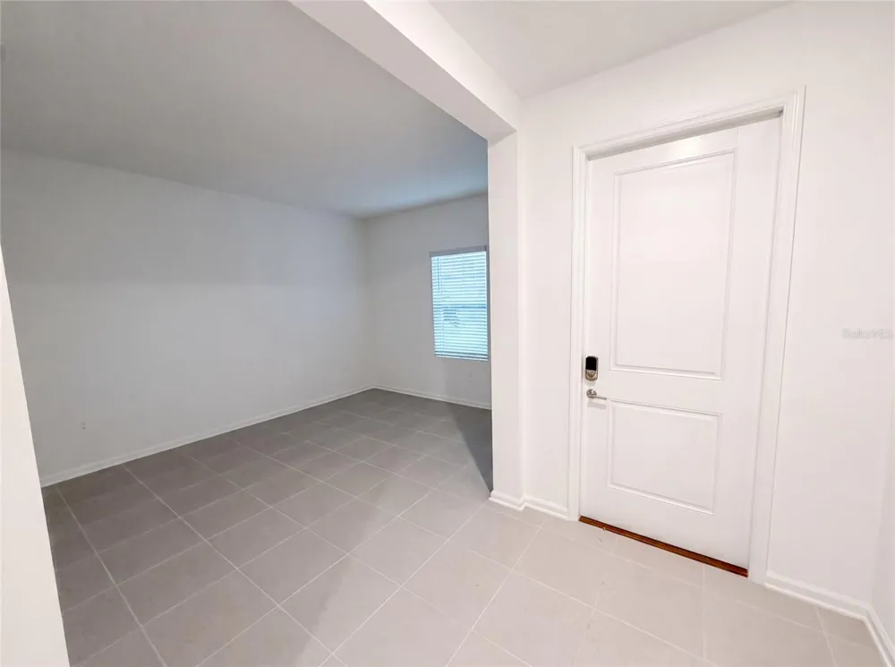 669 TUNDRA LOOP Groveland, FL 34736