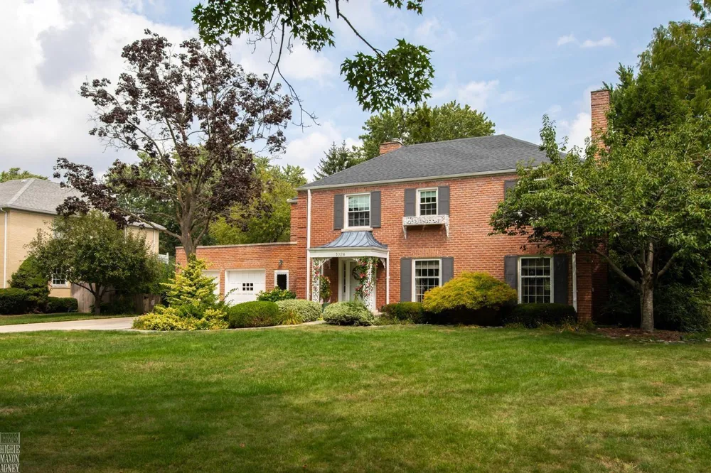 1024 Buckingham Road Grosse Pointe Park City, MI 48230