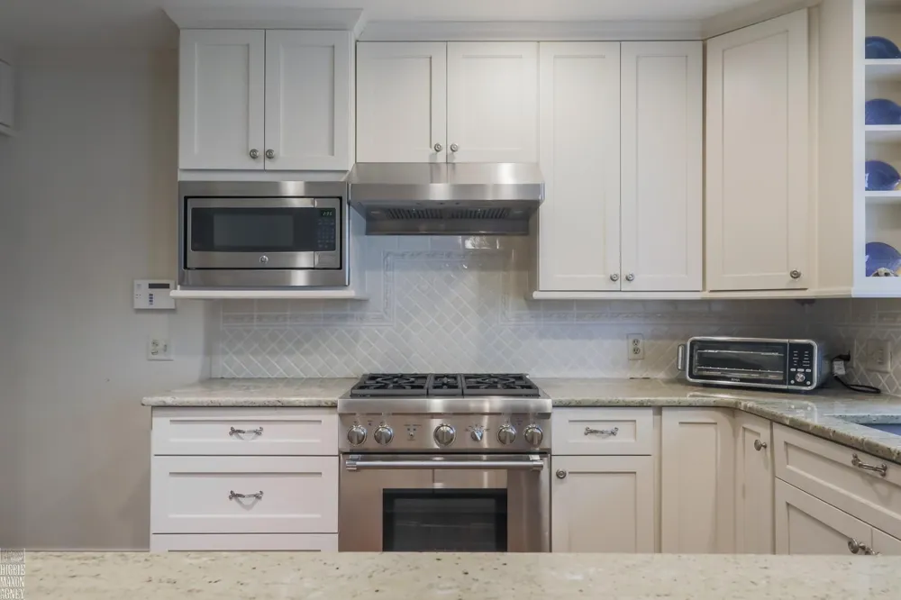 1024 Buckingham Road Grosse Pointe Park City, MI 48230