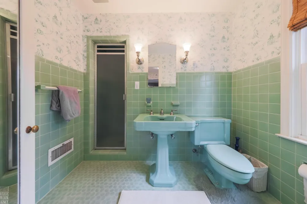 1024 Buckingham Road Grosse Pointe Park City, MI 48230