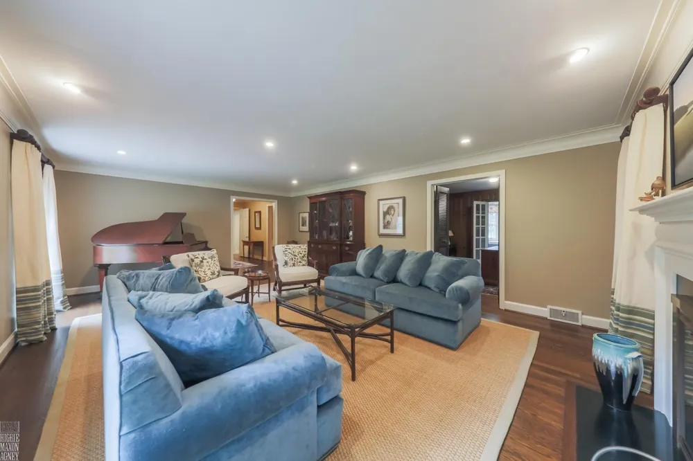 1024 Buckingham Road Grosse Pointe Park City, MI 48230