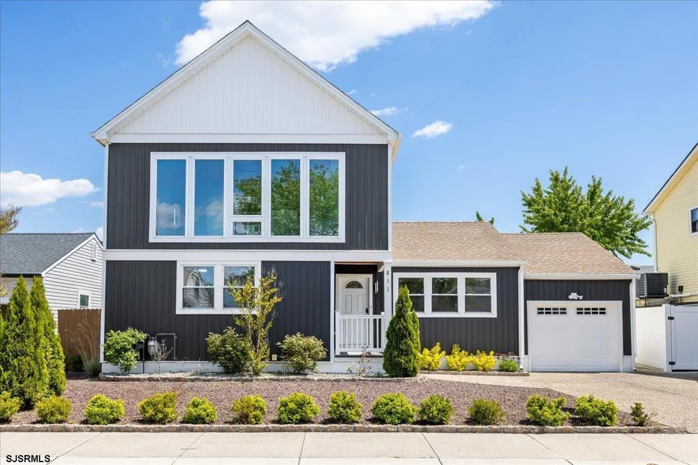 811 N Burghley Ave Ventnor, NJ 08406