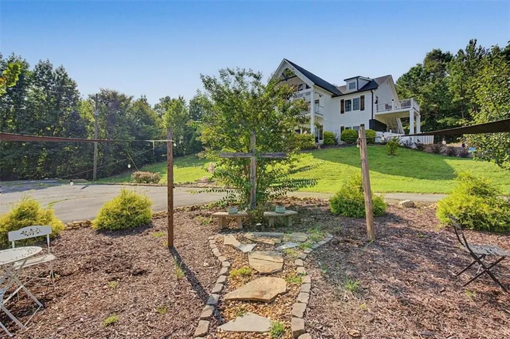 250 Crowe Springs Road NW Cartersville, GA 30121