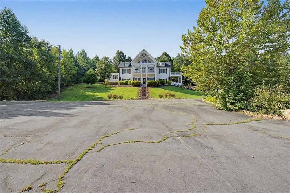 250 Crowe Springs Road NW Cartersville, GA 30121