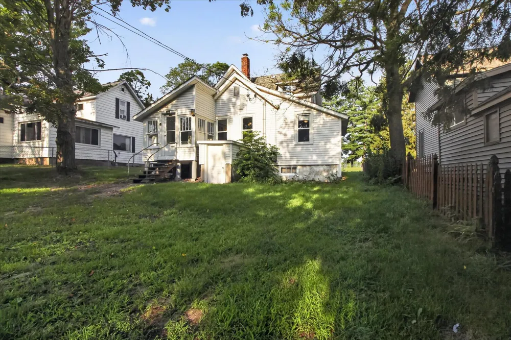 408 S Higbee Street Reed City City, MI 49677