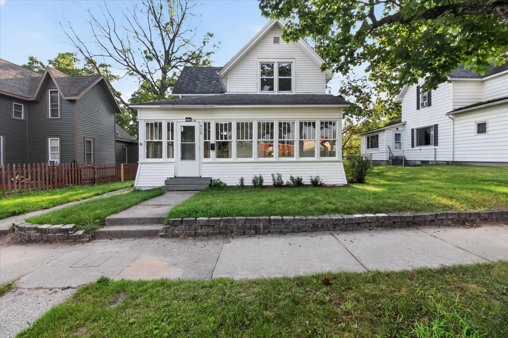 408 S Higbee Street Reed City City, MI 49677