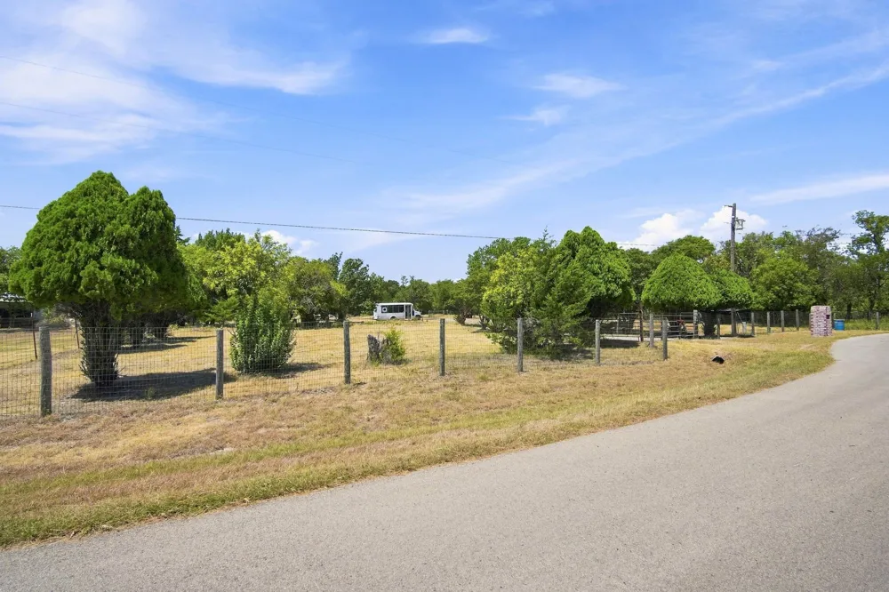 1808 Sunlit Court Midlothian, TX 76065