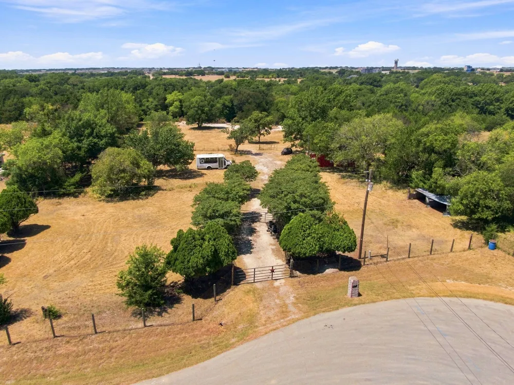 1808 Sunlit Court Midlothian, TX 76065
