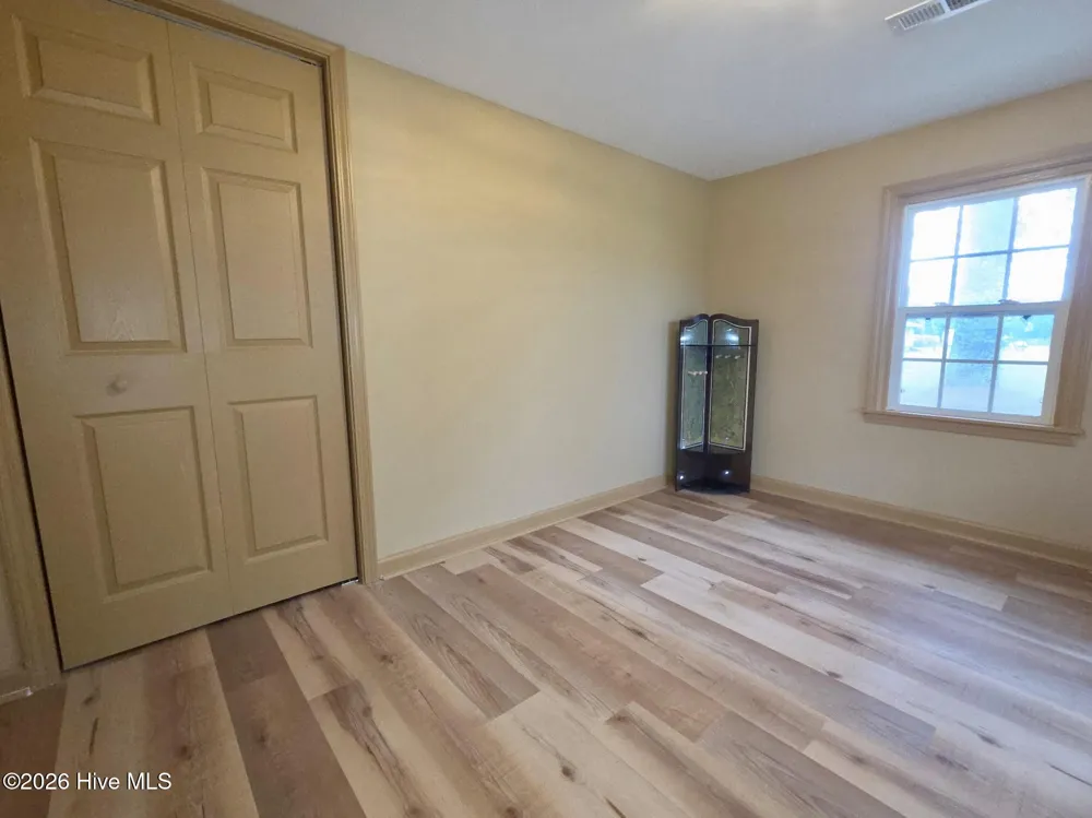 1106 S Dobson Chapel Road S Magnolia, NC 28453