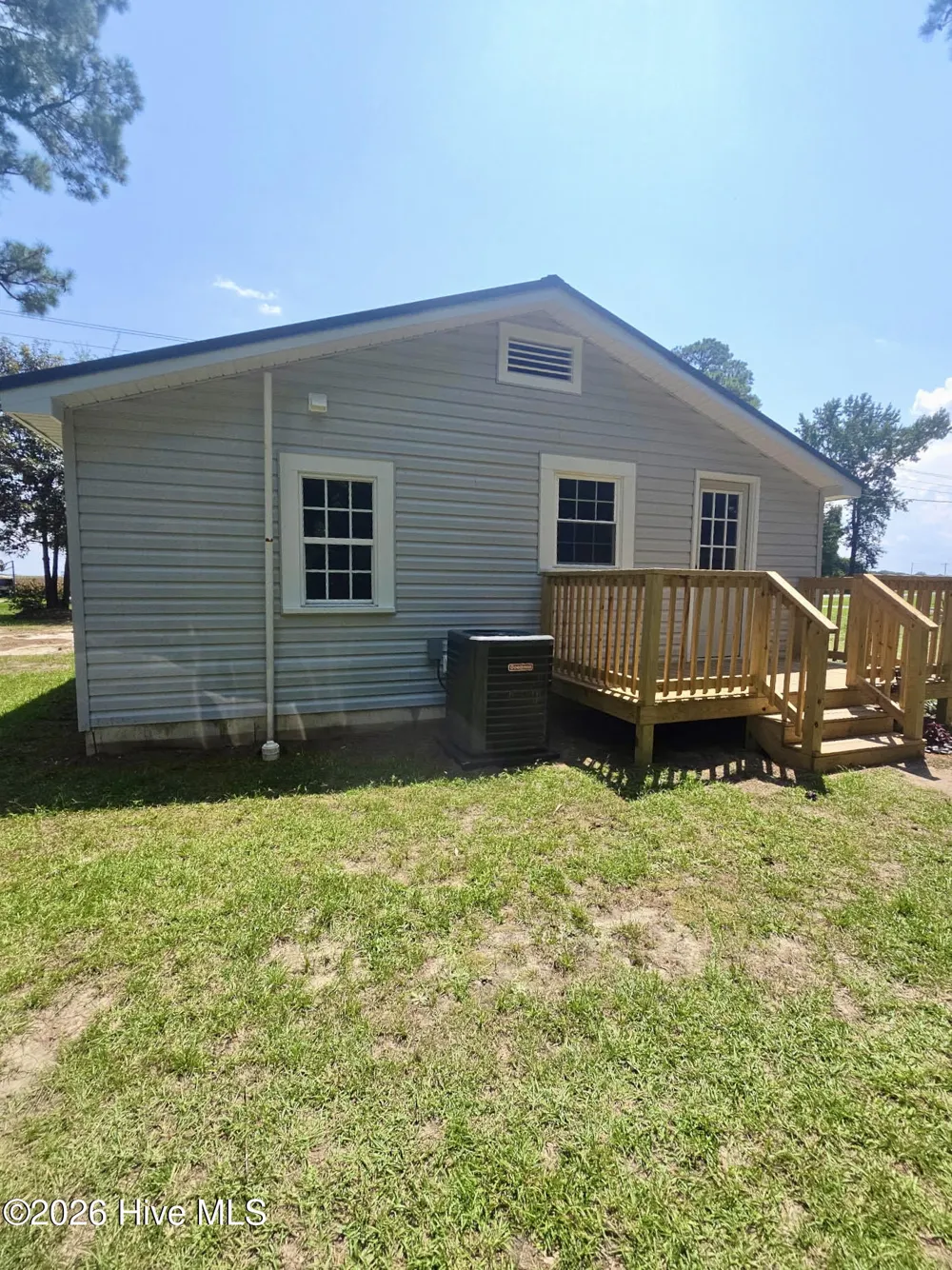 1106 S Dobson Chapel Road S Magnolia, NC 28453