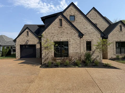 1137 Willow Springs Dr