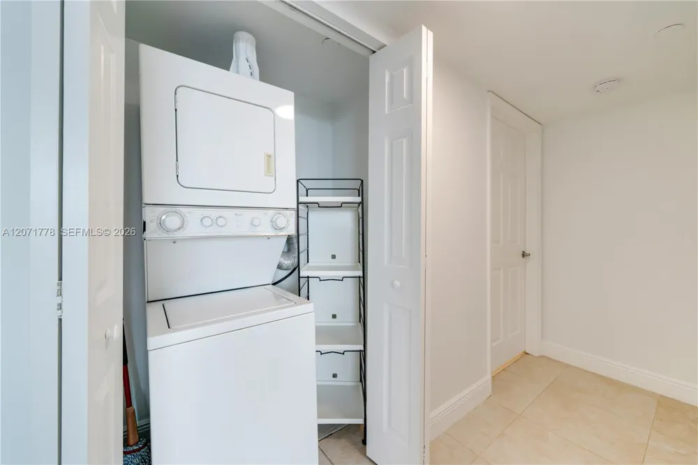 3000 CORAL WAY #511 Miami, FL 33145