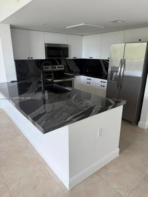 3000 CORAL WAY #511 Miami, FL 33145