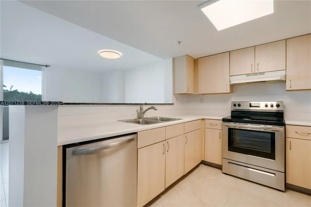 3000 CORAL WAY #511 Miami, FL 33145