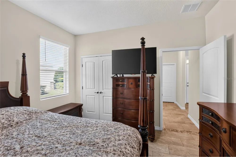 5852 MARSH LANDING DRIVE Winter Haven, FL 33881
