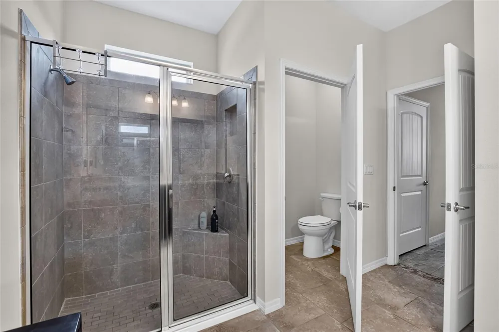 5852 MARSH LANDING DRIVE Winter Haven, FL 33881