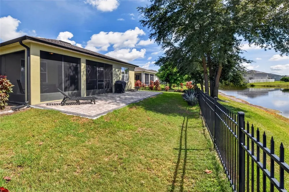 5852 MARSH LANDING DRIVE Winter Haven, FL 33881