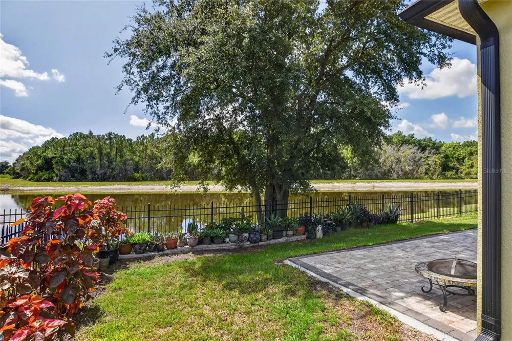 5852 MARSH LANDING DRIVE Winter Haven, FL 33881