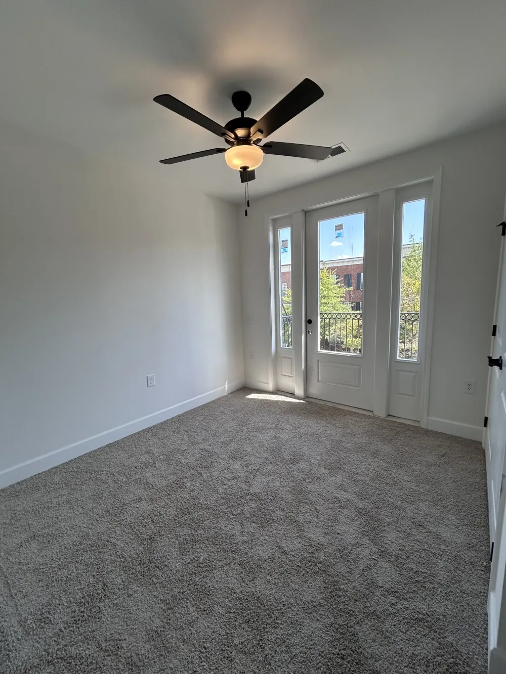 2060 Tollgate Blvd #213 Thompsons Station, TN 37179