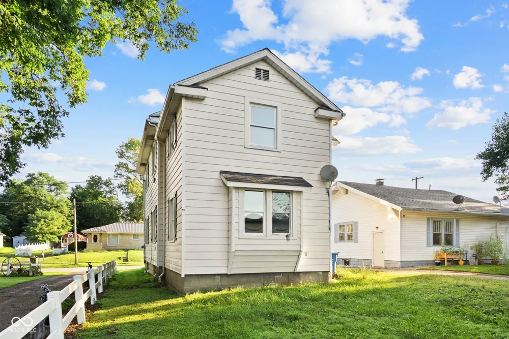 317 W Thompson Street Sullivan, IN 47882