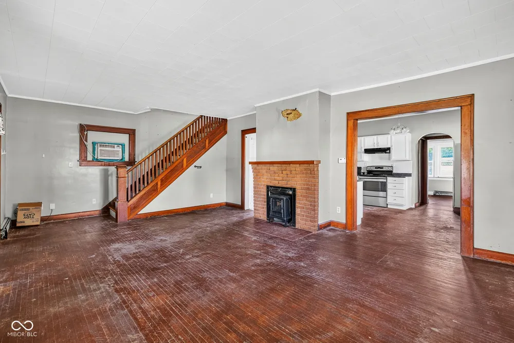 317 W Thompson Street Sullivan, IN 47882