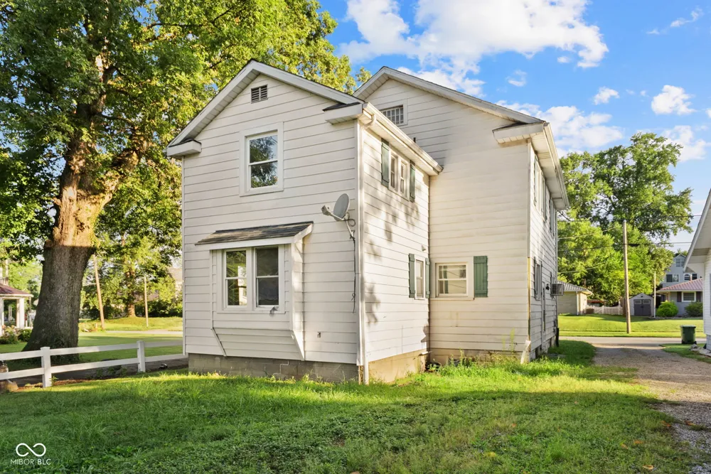 317 W Thompson Street Sullivan, IN 47882