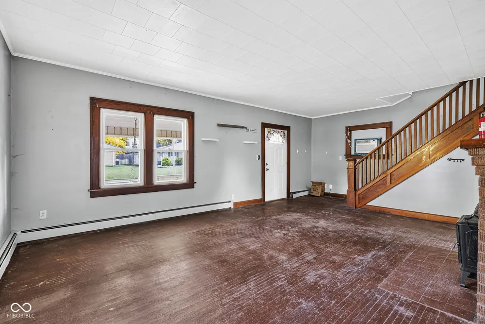 317 W Thompson Street Sullivan, IN 47882